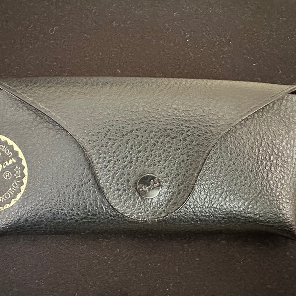 Ray-Ban sunglasses main image 5